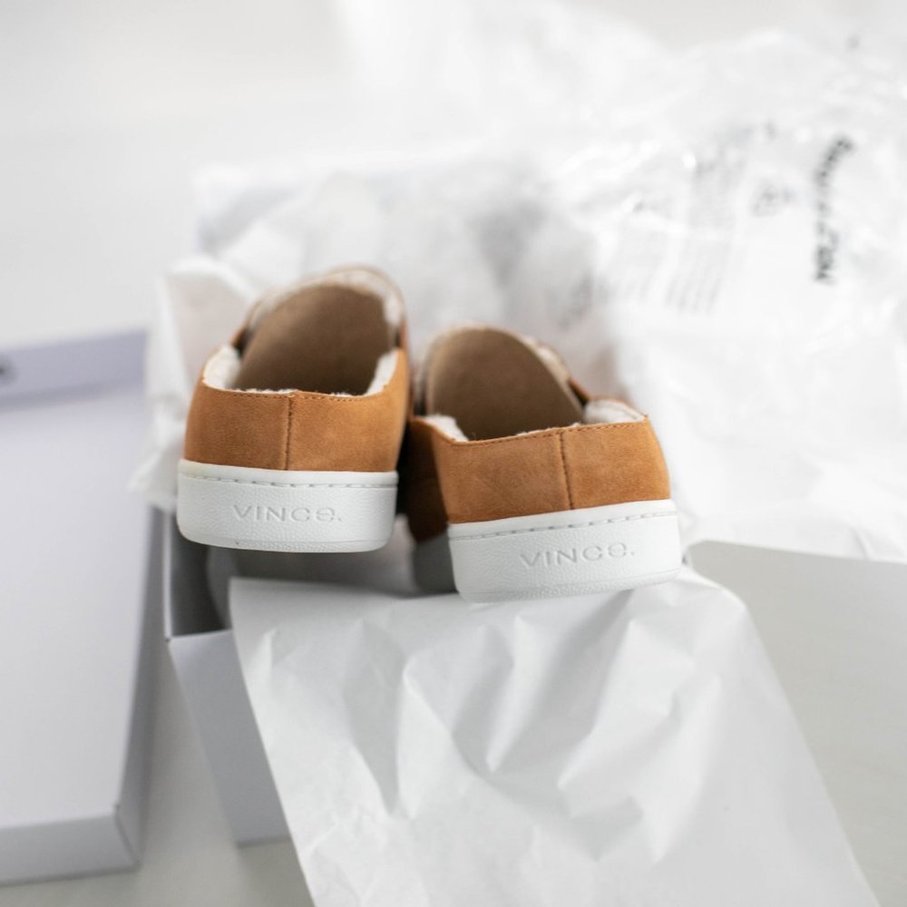 NWT Vince Verrell Suede & Shearling-Lined Backless Slip-On Sneakers Tan Sz 8.5 - Picture 3 of 8